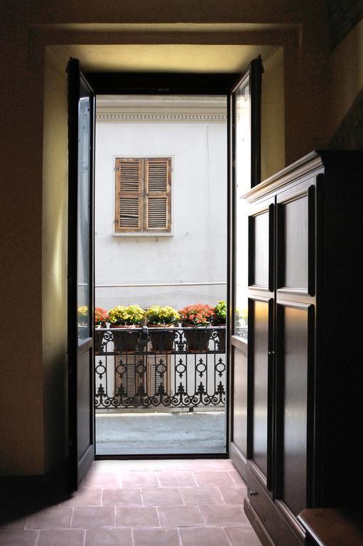 Palazzo Centro Alloggi Vacanza Ницца-Монферрато Экстерьер фото