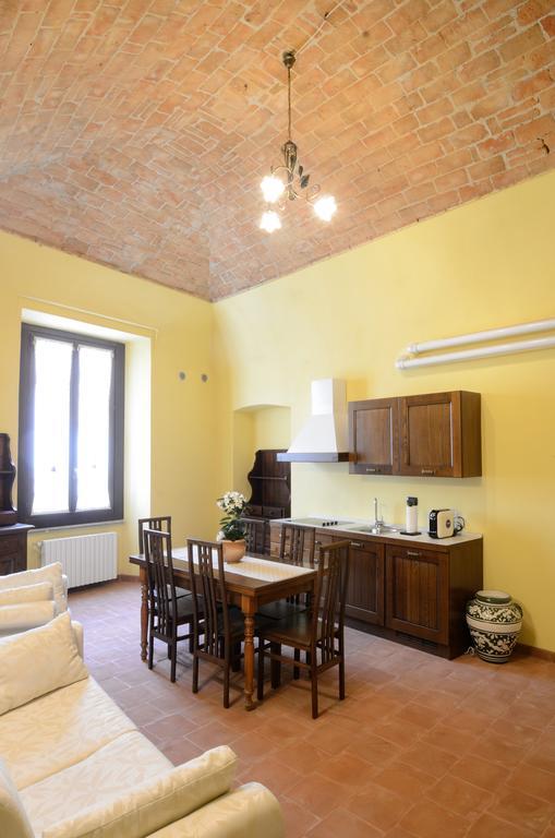 Palazzo Centro Alloggi Vacanza Ницца-Монферрато Экстерьер фото