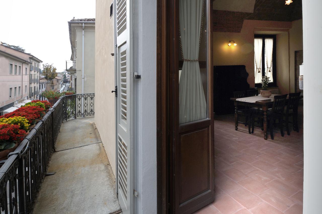 Palazzo Centro Alloggi Vacanza Ницца-Монферрато Экстерьер фото