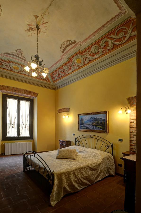 Palazzo Centro Alloggi Vacanza Ницца-Монферрато Экстерьер фото