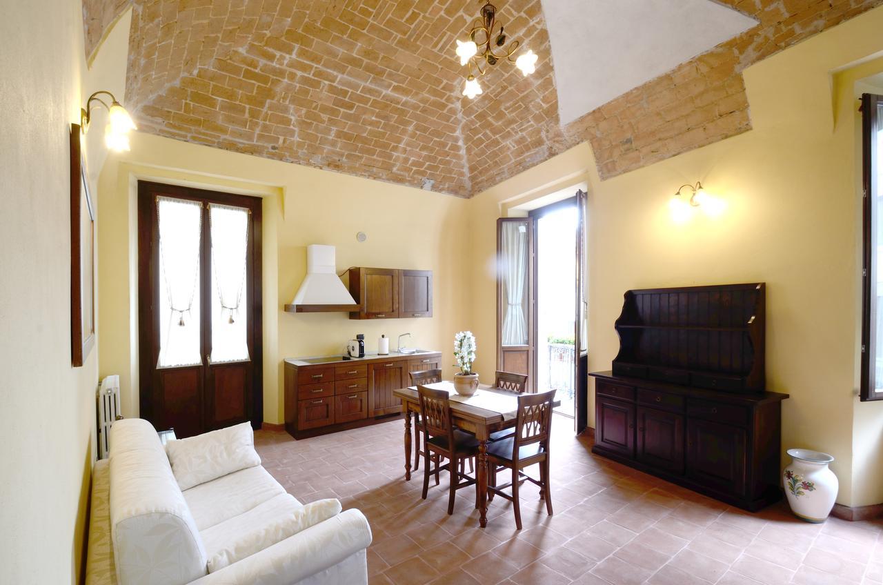 Palazzo Centro Alloggi Vacanza Ницца-Монферрато Экстерьер фото