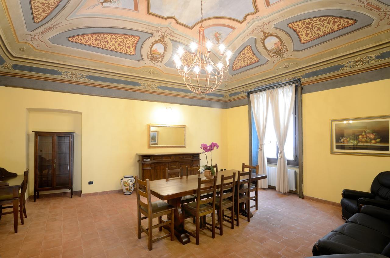 Palazzo Centro Alloggi Vacanza Ницца-Монферрато Экстерьер фото