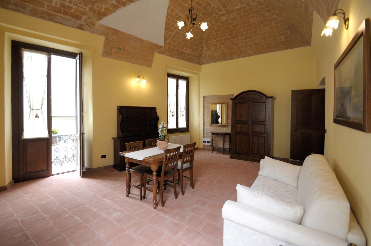 Palazzo Centro Alloggi Vacanza Ницца-Монферрато Экстерьер фото