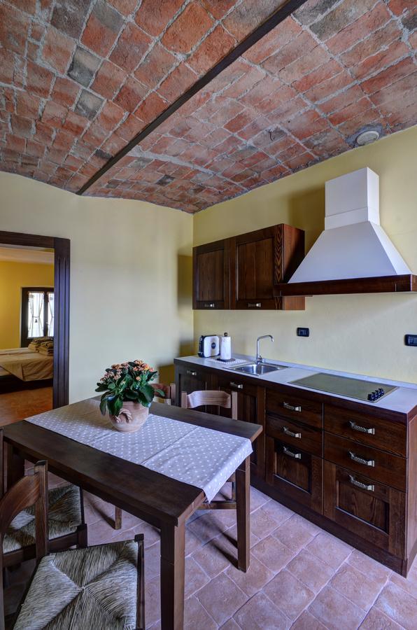 Palazzo Centro Alloggi Vacanza Ницца-Монферрато Экстерьер фото